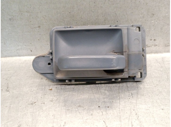 Recambio de maneta interior trasera derecha para peugeot 205 berlina 1.8 diesel referencia OEM IAM 914441 914441 