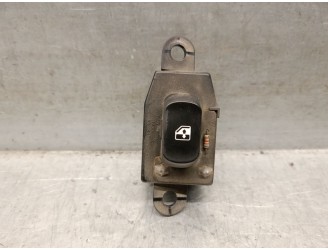 Replacement rear right window lift switch for Hyundai Lantra Saloon (RD) 1.9 Diesel CAT OEM IAM reference 9358029000 