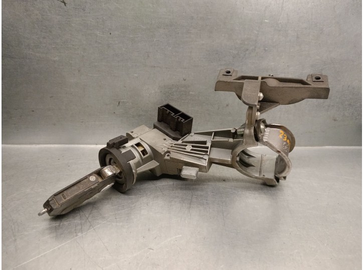 Recambio de conmutador de arranque para fiat doblo 1.3 16v jtd cat referencia OEM IAM 518131970B  51813197