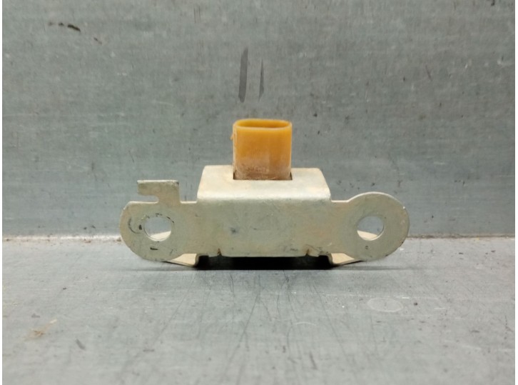 Recambio de sensor para land rover defender station wagon (l663) d250 mhev 4x4 referencia OEM IAM 8W833C190AC 4303A 