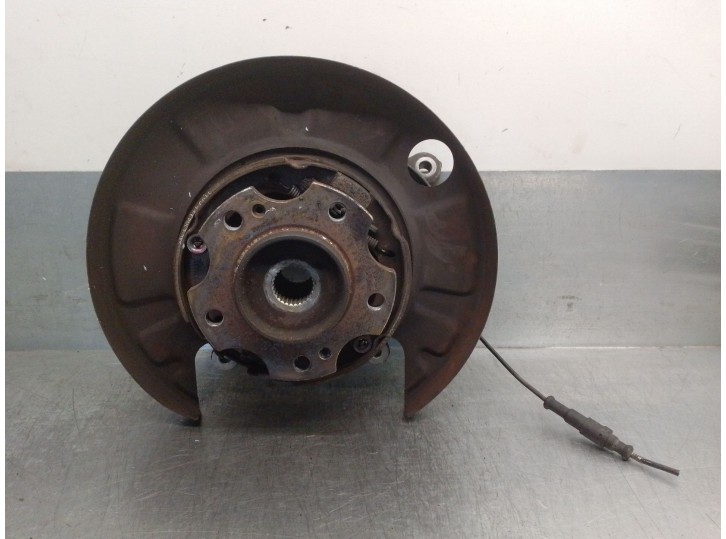 Recambio de mangueta trasera derecha para ssangyong rodius i 2.7 xdi referencia OEM IAM 4592121000 4592121000 