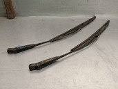 Recambio de brazo limpia delantero derecho para peugeot 205 berlina 1.8 diesel referencia OEM IAM 642945 642945 