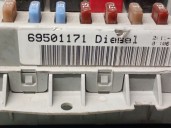 Recambio de caja reles / fusibles para iveco daily iv caja/chasis 35c15 referencia OEM IAM 69501171 69501171 