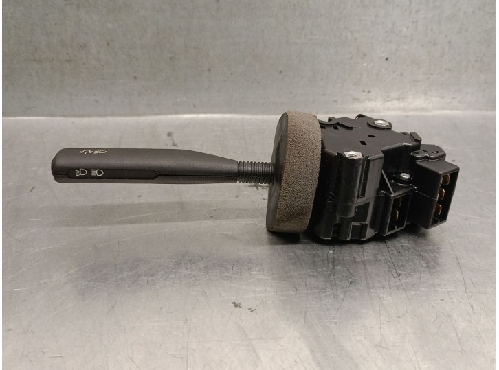 Recambio de mando luces para peugeot 205 berlina 1.8 diesel referencia OEM IAM 625339 625339 