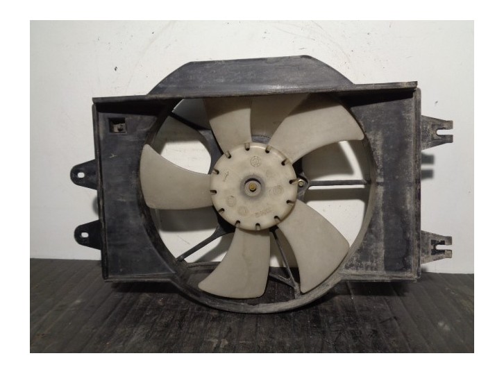 Recambio de electroventilador para ssangyong musso 2.9 d referencia OEM IAM 6842005000 