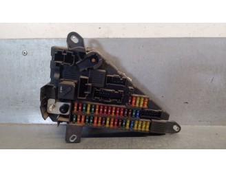 Recambio de caja reles / fusibles para bmw 5 touring (e61) 525 i referencia OEM IAM 690661805 518956040