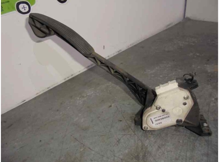 Recambio de potenciometro pedal para volvo s60 berlina 2.4 diesel cat referencia OEM IAM 30636003 6PV00853700 HELLA