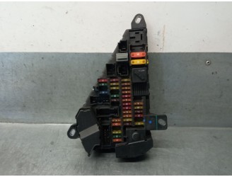 Recambio de caja reles / fusibles para bmw serie 5 berlina (e60) 2.5 24v turbodiesel cat referencia OEM IAM 690658806 518811047 
