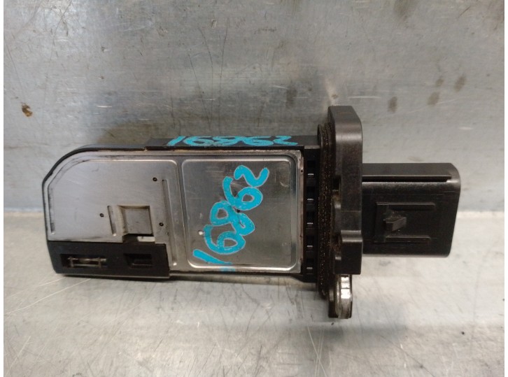 Recambio de caudalimetro para ford fiesta (cb1) 1.6 tdci cat referencia OEM IAM 8V2112B579AA FOMOCO
