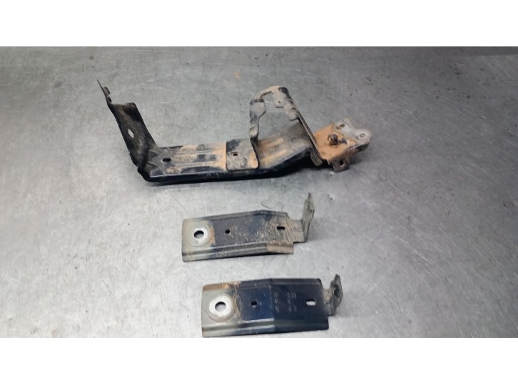 Replacement right front fender bracket for Cupra Formentor (KM7, KMP) 1.5 TSI OEM IAM reference 5FF821168B 5FF821168B 