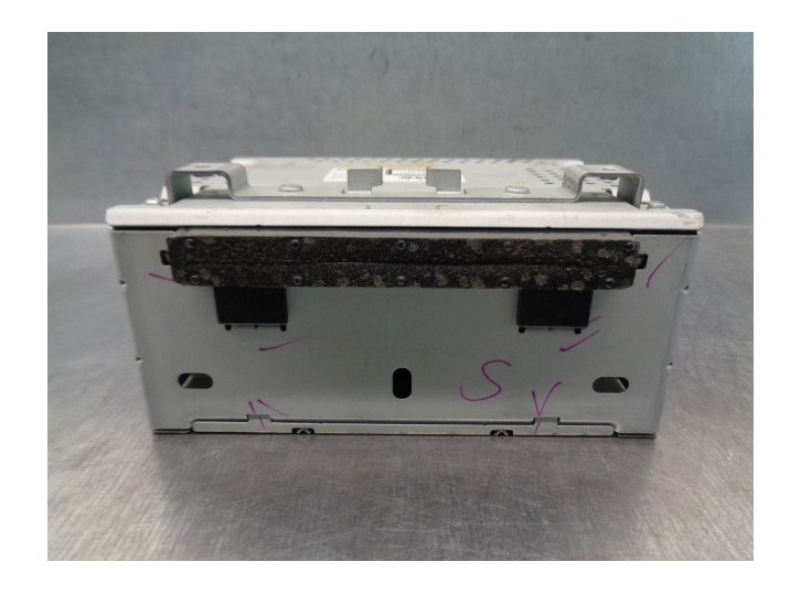 Replacement audio system / CD radio for Ford Fiesta (CB1) 1.4 TDCi CAT OEM IAM reference AA6T18C815AF 