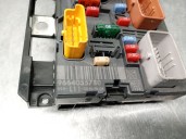 Recambio de caja reles / fusibles para citroën c4 berlina 1.4 16v referencia OEM IAM 9664055780 DELPHI