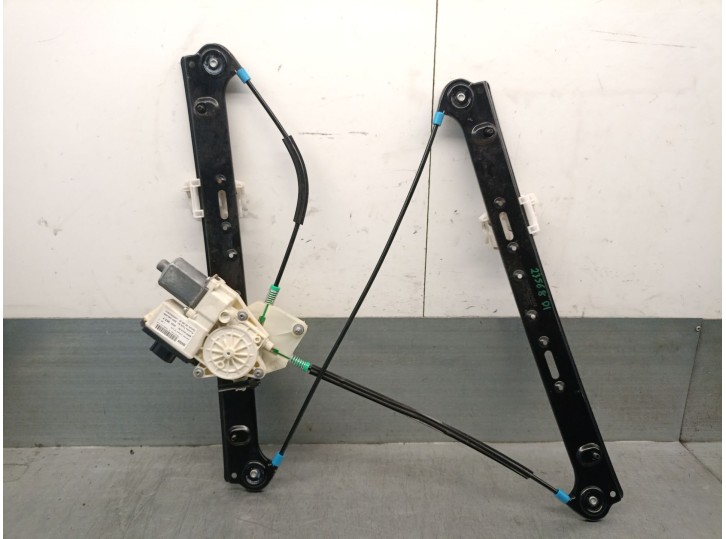 Recambio de elevalunas delantero izquierdo para bmw x3 (e83) 2.0 sd referencia OEM IAM 51333448249 51333448249 BOSCH