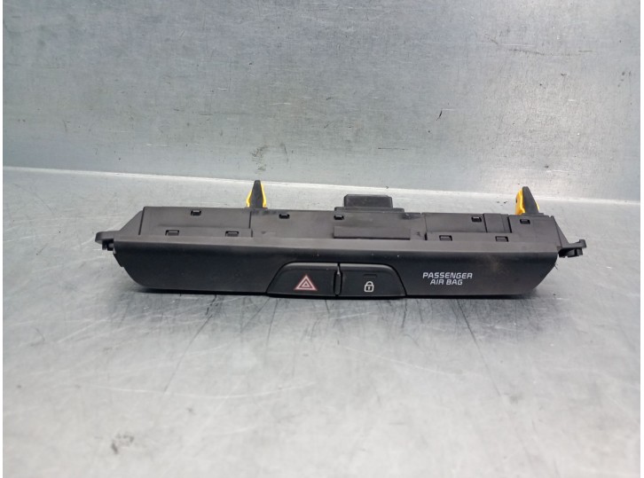 Recambio de warning para kia rio iv (yb, sc, fb) 1.2 cvvt referencia OEM IAM 93790H8010WK 93790H8010WK 