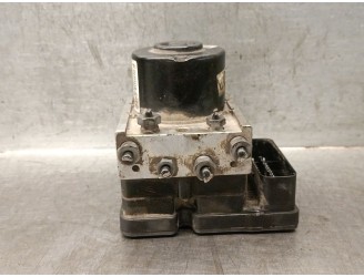 Recambio de abs para ford fiesta (cb1) 1.6 tdci cat referencia OEM IAM 8V512M110AD 1550294 06210213174 ATE