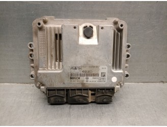Recambio de centralita motor uce para ford fiesta (cb1) 1.6 tdci cat referencia OEM IAM 8V2112A650KD  0281014803 BOSCH