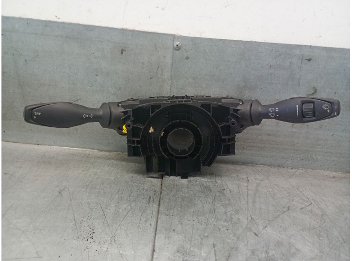 Recambio de mando luces para ford fiesta (cb1) 1.4 tdci cat referencia OEM IAM 8A6T13335BC 1682336 