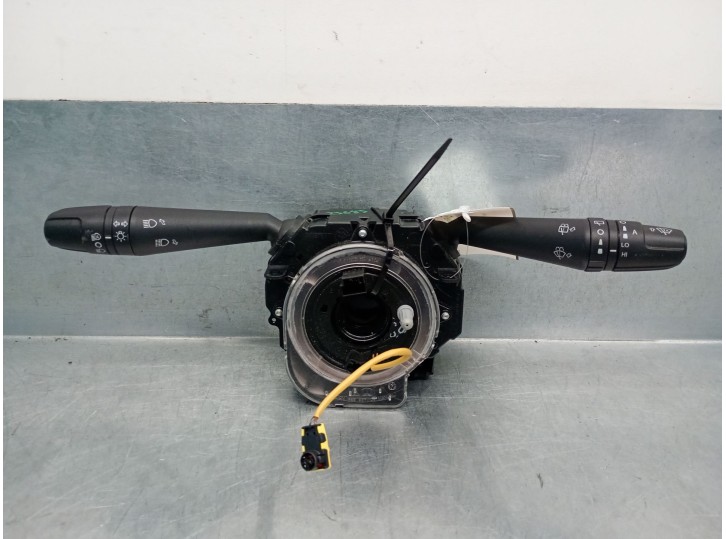 Recambio de mando luces para fiat tipo sedán (356_, 357_) 1.4 (356sxa1b) referencia OEM IAM 735752436 735752436 