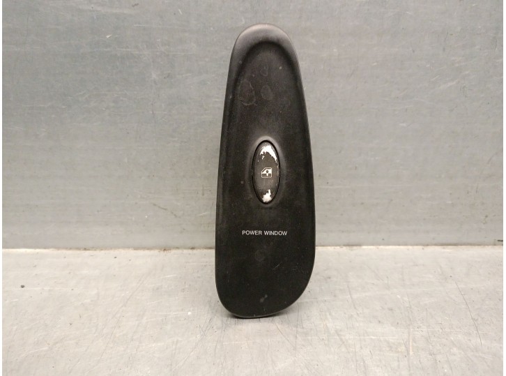 Recambio de mando elevalunas delantero derecho para hyundai coupe (rd) 2.0 16v cat referencia OEM IAM 9358027000 9358027000 