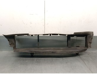 Recambio de calandra delantera de radiador para renault megane iv berlina 5p 1.5 dci diesel fap energy referencia OEM IAM 626533