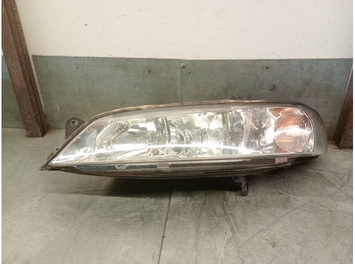 Recambio de faro izquierdo para opel vectra b berlina 2.0 dti referencia OEM IAM 9119523 1216057 