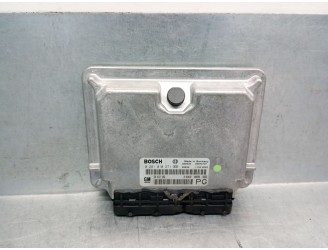 Recambio de centralita motor uce para opel vectra b berlina 2.2 16v dti cat (y 22 dtr / l50) referencia OEM IAM 24417196  028101