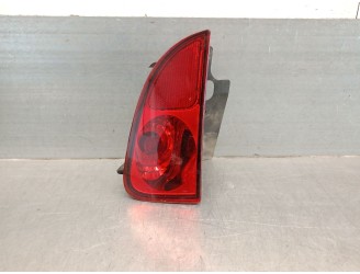 Recambio de faro antiniebla trasero derecho para renault espace iv (jk0) 2.0 dci diesel fap cat referencia OEM IAM 8200027154 82