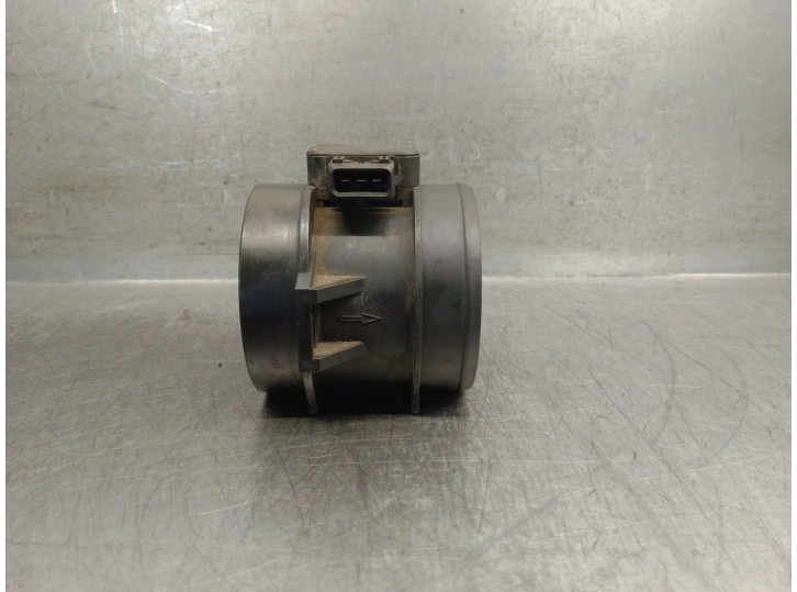 Recambio de caudalimetro para volvo v40 familiar 2.0 turbo cat referencia OEM IAM 30611532 30611532 5WK96133