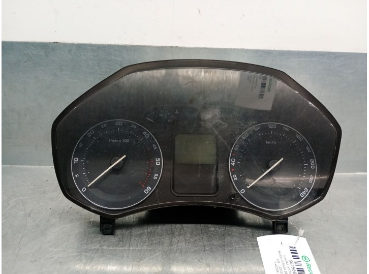 Recambio de cuadro instrumentos para skoda octavia berlina (1z3) 1.9 tdi referencia OEM IAM 1Z0920812D 1Z0920812D 