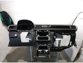 Recambio de salpicadero para citroën c3 iii (sx) 1.2 puretech 82 referencia OEM IAM 16192285ZD 16192285ZD 