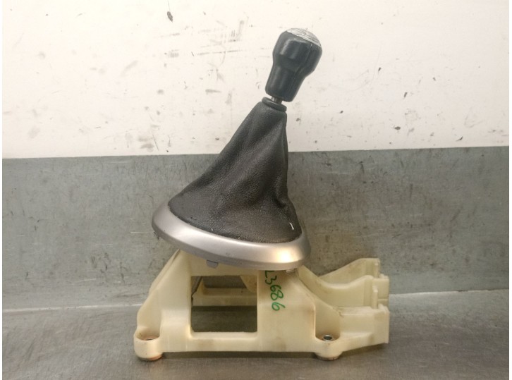 Recambio de palanca cambio para hyundai i20 i (pb, pbt) 1.2 referencia OEM IAM 437001J100 437001J100 