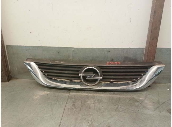 Recambio de rejilla delantera para opel vectra b berlina 2.0 dti referencia OEM IAM 9118731 6320073 