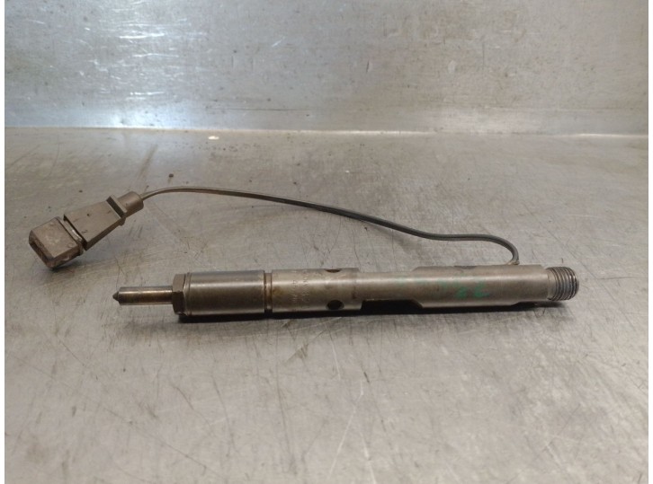 Recambio de inyector para mg serie 400 (rt) 2.0 turbodiesel referencia OEM IAM KBAL70P46 KBAL70P46 BOSCH