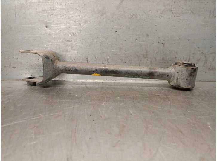 Replacement rear lower left suspension arm for Mazda 3 Lim. (BL) 2.2 turbodiesel CAT OEM IAM reference B45A28500 