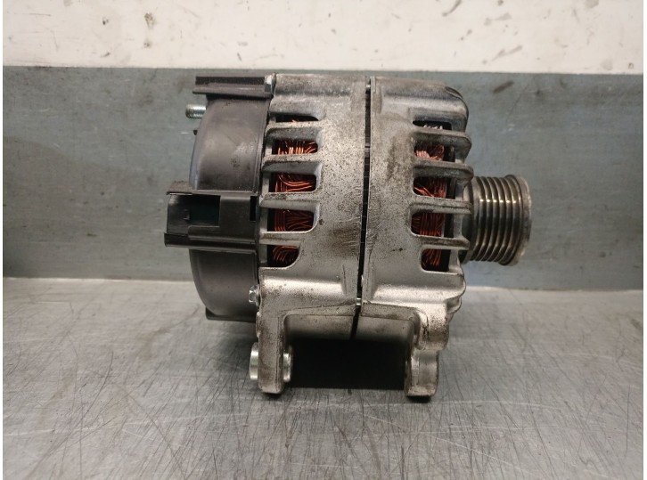 Replacement alternator for Audi A6 C7 Avant (4G5, 4GD) 2.0 TDI OEM IAM reference 04L903017C 04L903017C 