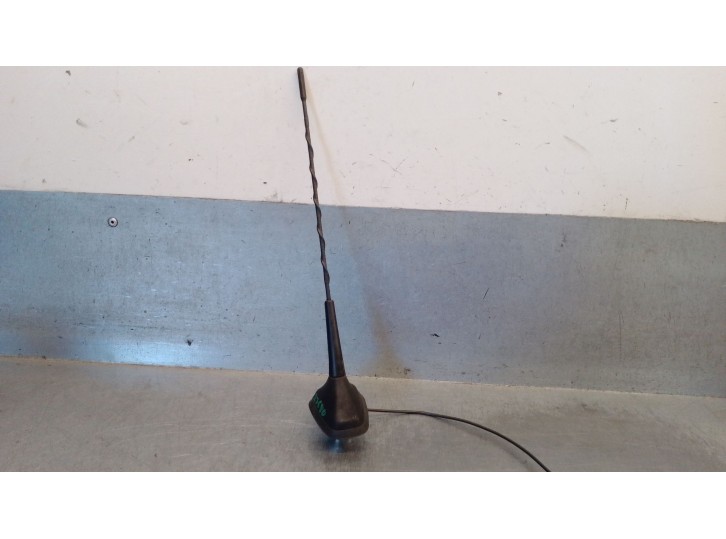 Recambio de antena para renault twingo iii (bcm_, bca_) 0.9 tce 90 referencia OEM IAM 8200500322 282174889R 