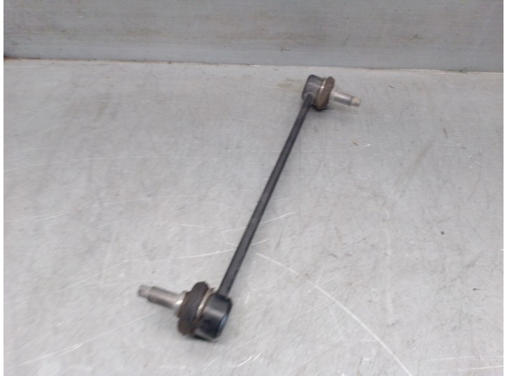 Replacement front right stabilizer link for Kia Rio IV (YB, SC, FB) 1.2 CVVT OEM IAM reference 54830H8000 54830H8