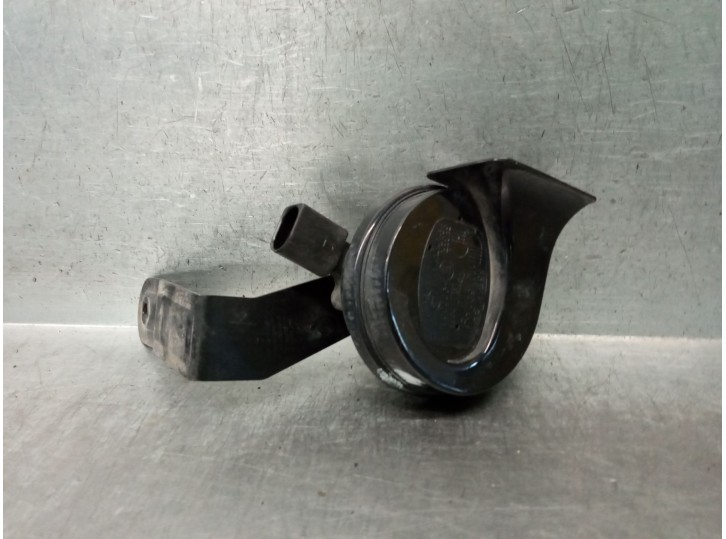 Recambio de claxon para audi q3 (8ub, 8ug) 2.0 tdi referencia OEM IAM 8U0951210 8U0951210 
