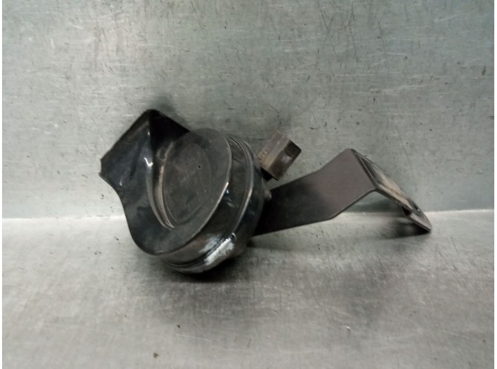 Recambio de claxon para audi q3 (8ub, 8ug) 2.0 tdi referencia OEM IAM 8U0951209 8U0951209 