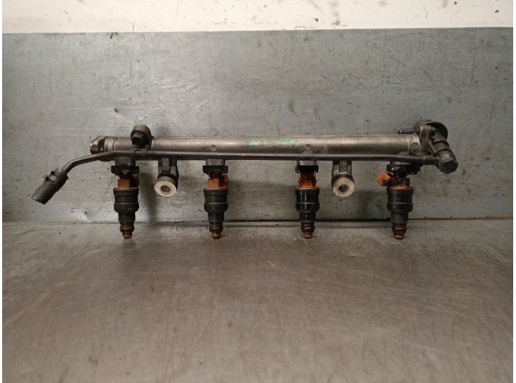 Recambio de rampa inyectora para hyundai coupe (rd) 2.0 16v cat referencia OEM IAM 3530423002 3530423002 