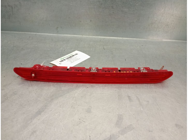 Replacement centre brake light for Seat Leon (5F1) 1.6 TDI OEM IAM reference 5F0945097D 5F0945097D 