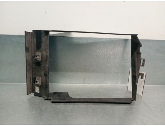 Recambio de calandra delantera de radiador para renault express furgoneta/monovolumen 1.5 blue dci 75 (f6aa) referencia OEM IAM 