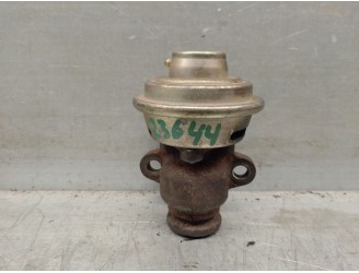 Recambio de valvula egr para volvo v40 familiar td referencia OEM IAM 7700101759  