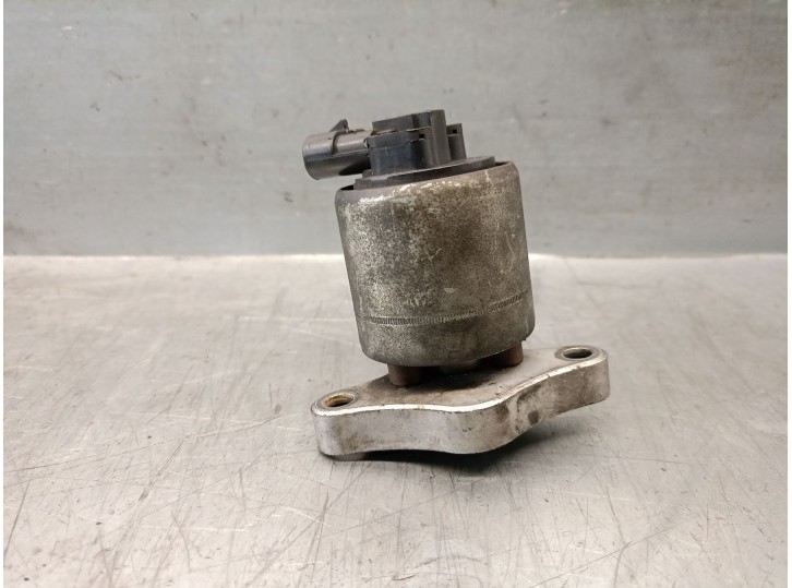 Recambio de valvula egr para opel vectra b berlina 1.6 16v referencia OEM IAM 17200272 851038 