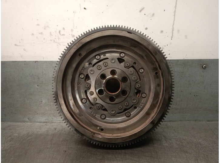 Recambio de volante motor para audi q3 (8ub, 8ug) 2.0 tdi referencia OEM IAM 03L105266DQ 03L105266DQ 