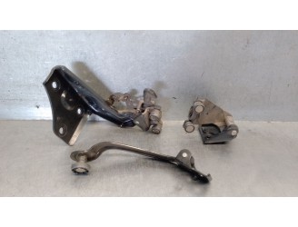 Recambio de soporte / guia puerta corredera para citroën berlingo 1.9 diesel referencia OEM IAM 903422 903423 
