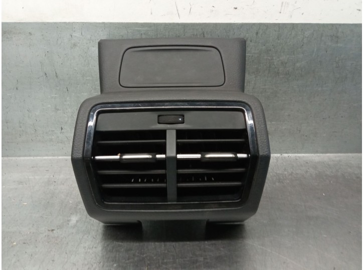 Recambio de aireador para audi q3 (f3b) 35 tdi referencia OEM IAM 83A863324 83A863324 