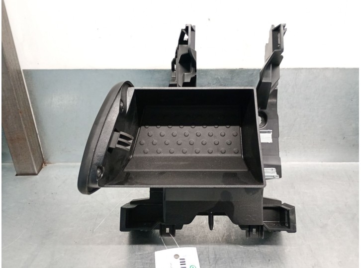 Recambio de guantera para smart forfour hatchback (453) electric drive (453.091) referencia OEM IAM A4536800304  