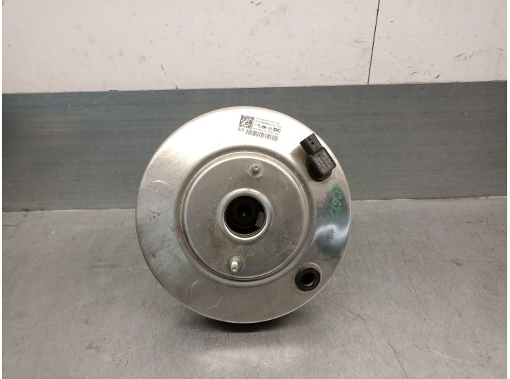 Recambio de servofreno para smart forfour hatchback (453) electric drive (453.091) referencia OEM IAM A4534310200 A4534310200 AT