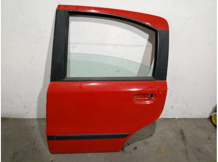 Recambio de puerta trasera izquierda para fiat panda (169) 1.2 cat referencia OEM IAM 46826583 46826583 